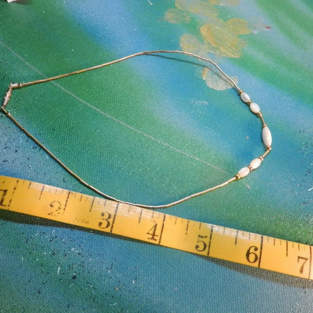 VTG gold ivory pearlcore necklace delicate gold tone bead dainty feminine choker